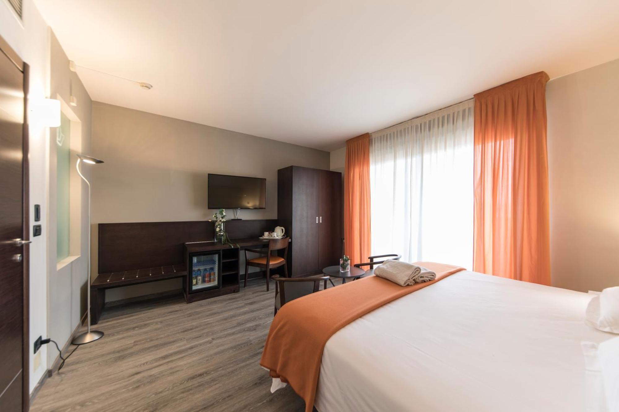 Hotel Donatello Imola Exterior foto