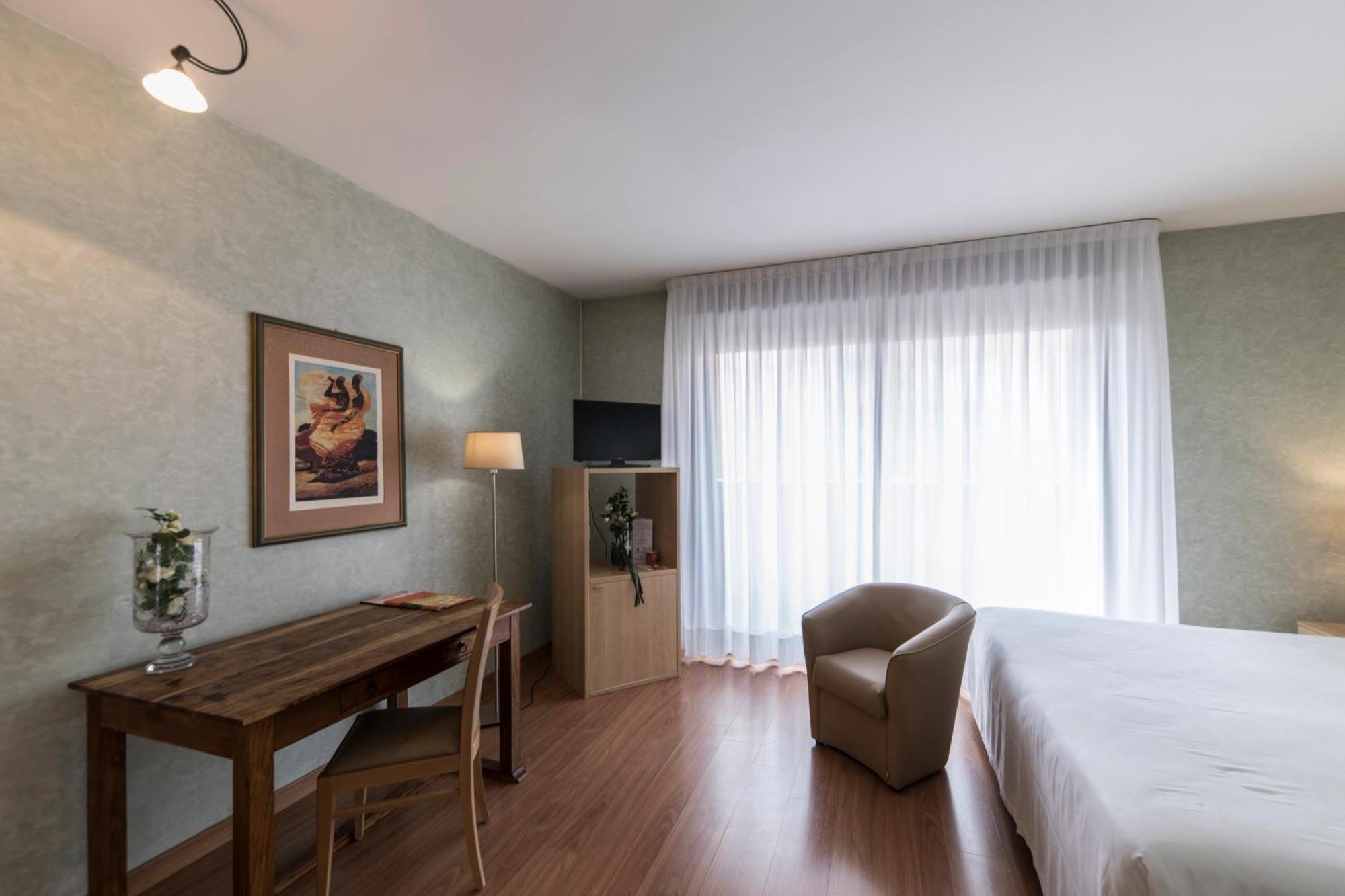 Hotel Donatello Imola Exterior foto