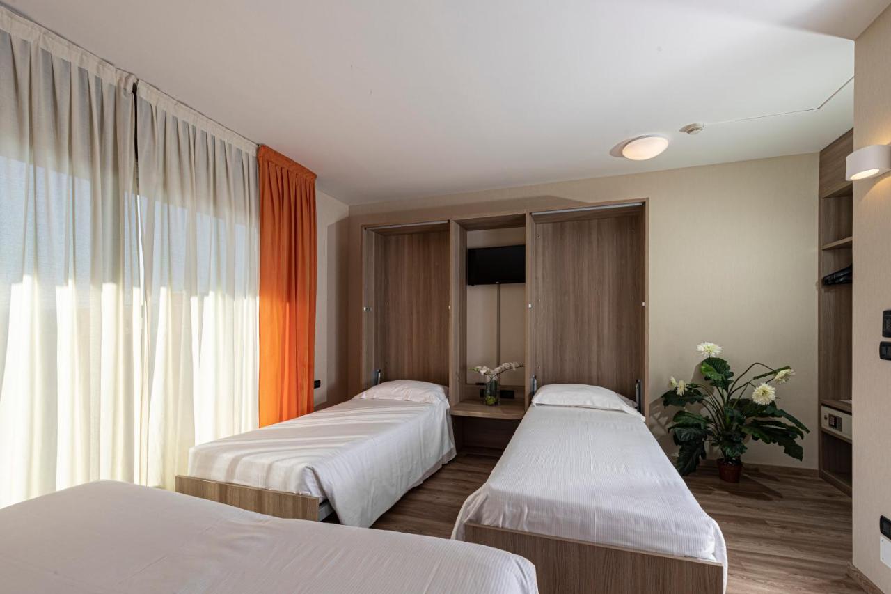 Hotel Donatello Imola Exterior foto
